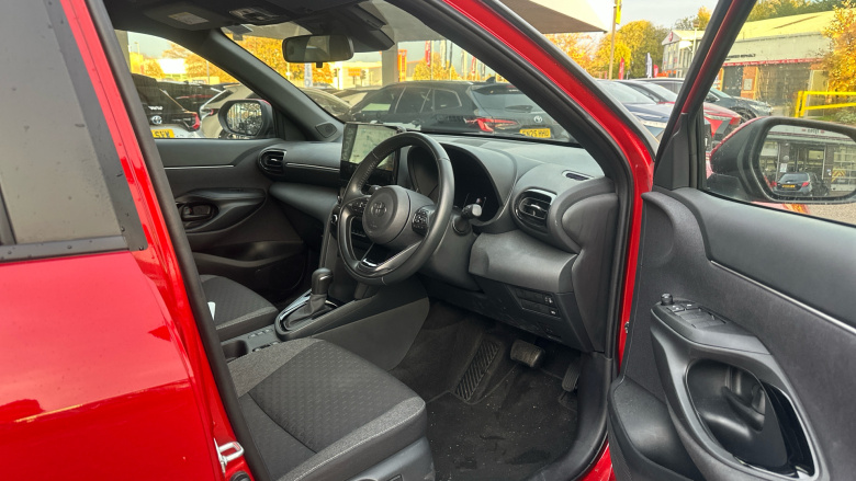 Toyota Yaris Cross 1.5 Hybrid 130 Design 5dr CVT Hybrid Estate